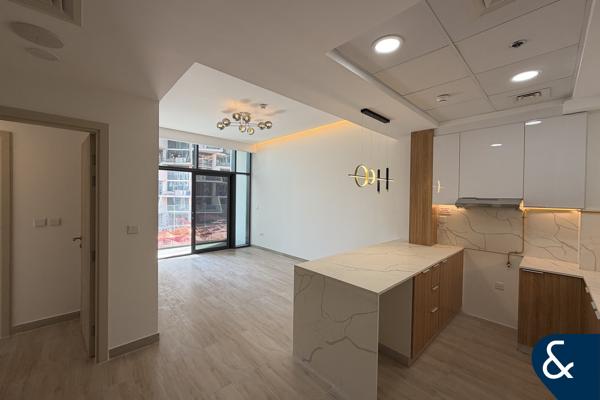 1 Bed | East Crest by Meteora | Modern