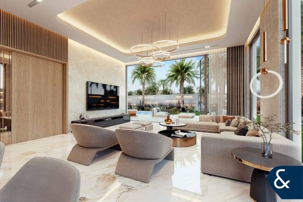 Huge Five Bedroom Mansion | Garden Views