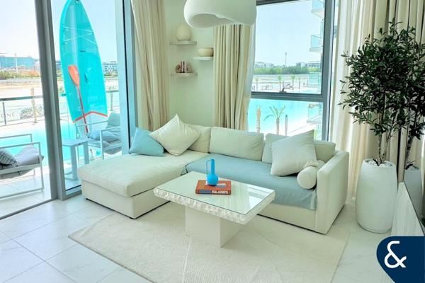 Corner Unit | Vacant | Lagoon Views