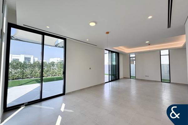 4 Bed Villa | Near Pool | Landscaped