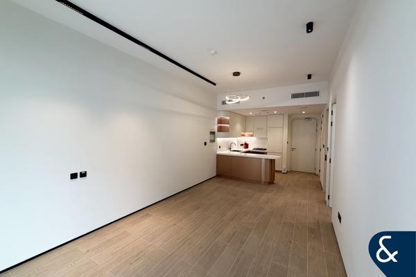 1 Bed | Rooftop amenties | Modern Living