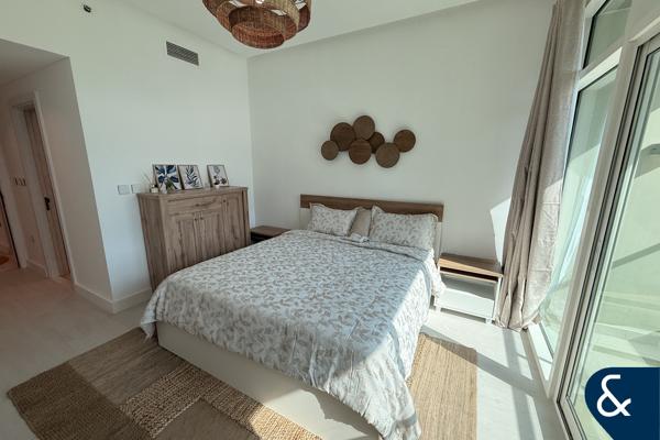 1 Bed | Upgraded | Large Layout | 6% NET ROI