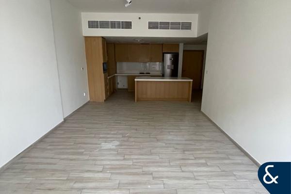 Vacant Soon | Pool View | Ellington |2 Bed