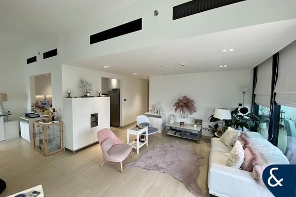 Penthouse | Vacant | Private Rooftop Pool