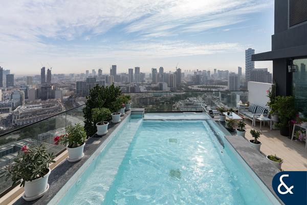 Penthouse | Vacant | Private Rooftop Pool