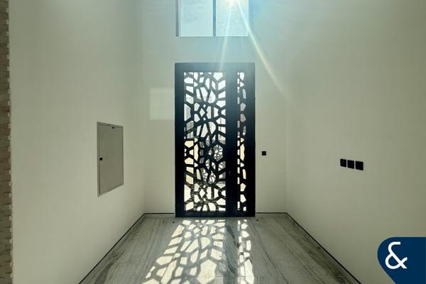 5 Bed Villa | Private Pool | Ready to Move In