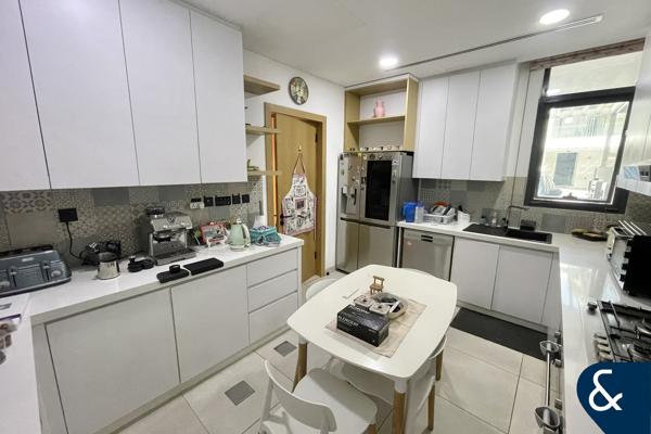 Golf Course View | Unfurnished | Big Layout