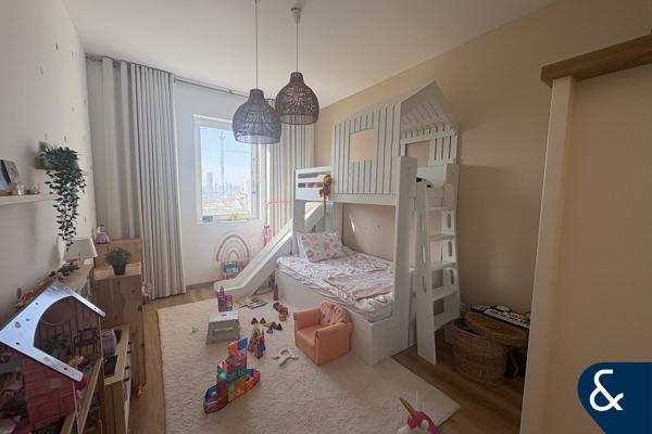 Upgraded | Rare unit | Spacious Layout