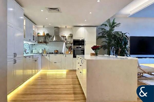 Upgraded | Rare unit | Spacious Layout