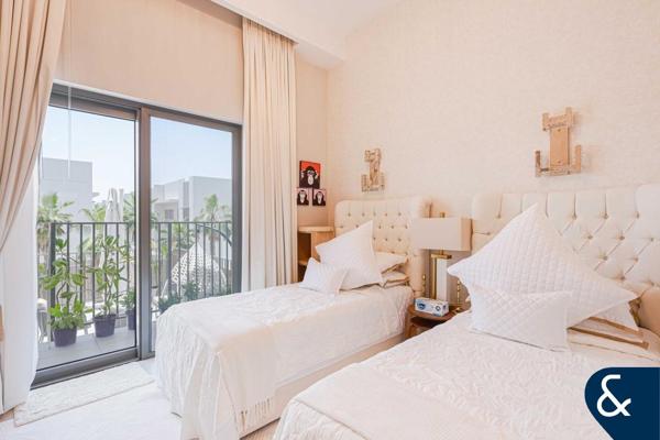 Furnished | Two Beds + Study | Vacant