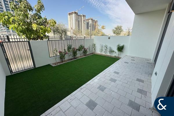 Large Layout | Landscaped | Available Now