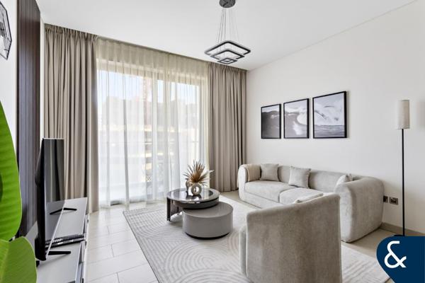 One Bed Apt | Furnished | Large Layout