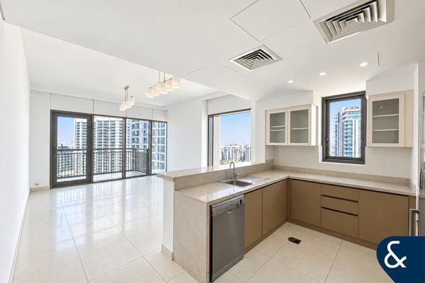 2 Bedroom | Best Layout | Park & Sea View