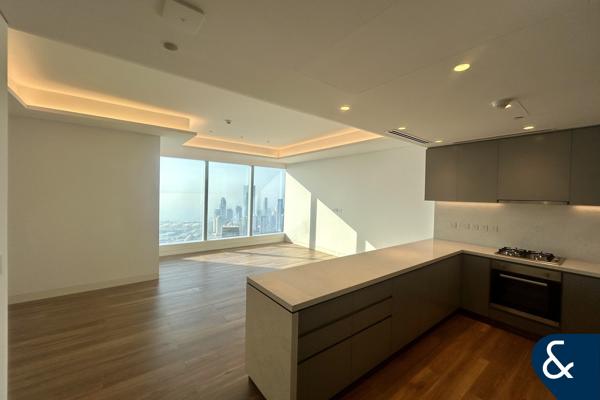 Vacant on transfer | High floor | Luxury