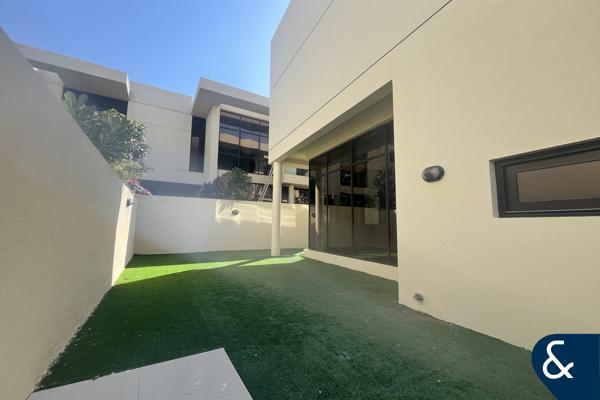 End Unit | 3 Bedroom plus maid | Unfurnished