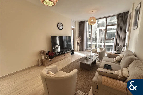 Vacant | Fully Furnished | Luxury 2 Bed |