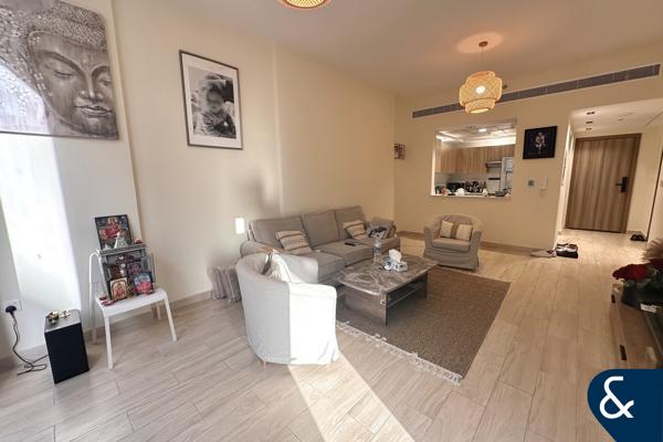 Vacant | Fully Furnished | Luxury 2 Bed |