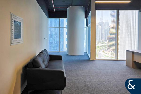 Fitted Unit | Semi-Furnished | Mid Floor