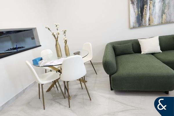 furnished | pool downtown view |