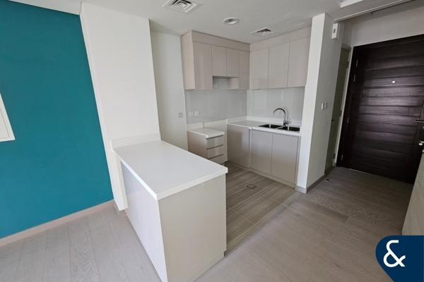 Corner Plot I Unfurnished I Available Jan