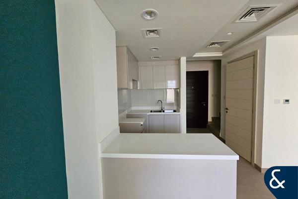 Corner Plot I Unfurnished I Available Jan