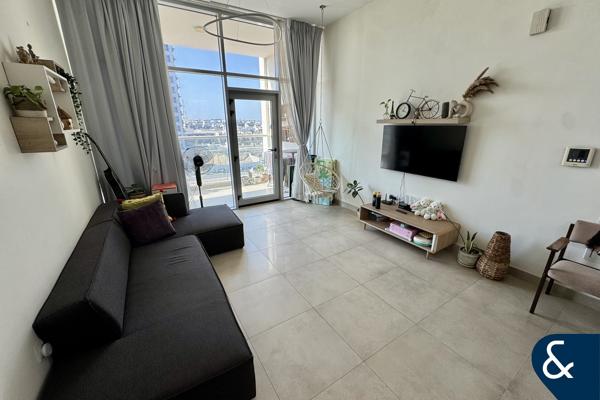 Vastu Compliant | Large Layout | Corner