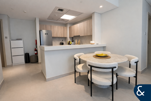 2 BED | HIGH FLOOR | GREAT LOCATION