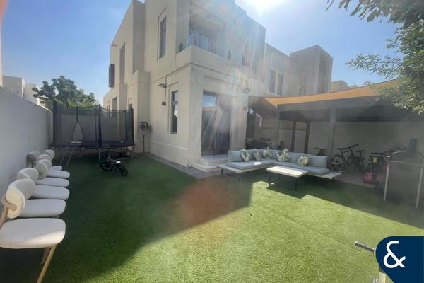 Single Row | Prime Location | 3 Bedrooms