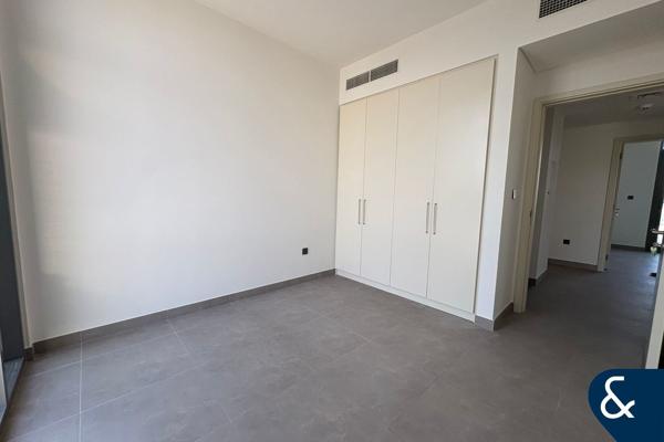 Vacant On Transfer | Resident Agent In Ruba