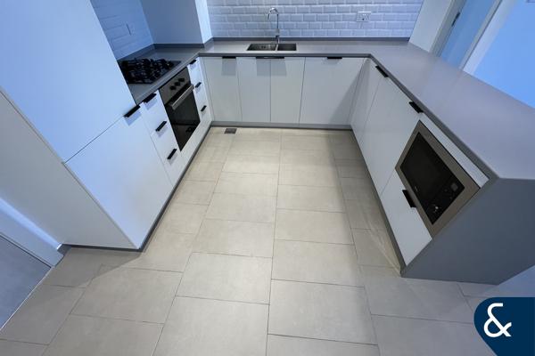 ELLINGTON CLASS | VACANT NOW | HIGH FLOOR
