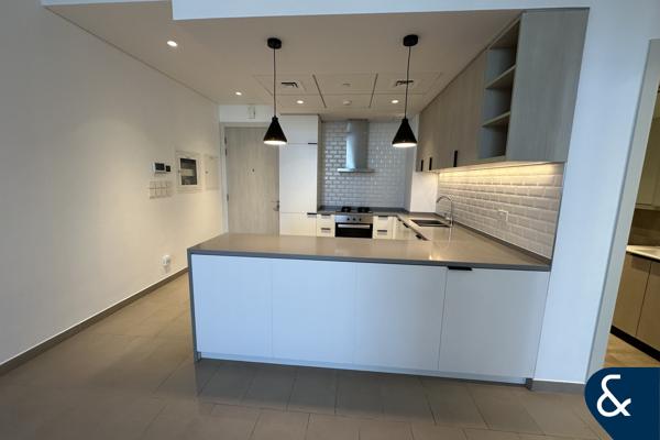 ELLINGTON CLASS | VACANT NOW | HIGH FLOOR