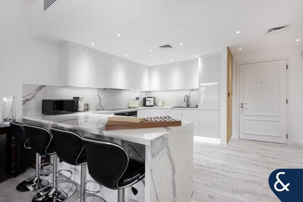 Fully Upgraded | 2 Bed | Vacant On Transfer