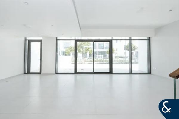 Large Corner unit | Wadi River | Vacant soon