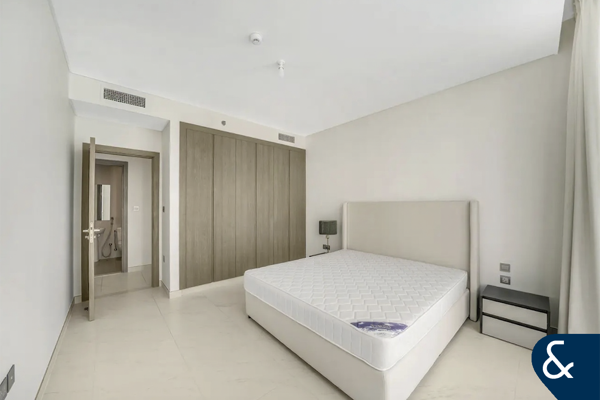 3 Bedroom | Vacant | Corner Unit | Balcony