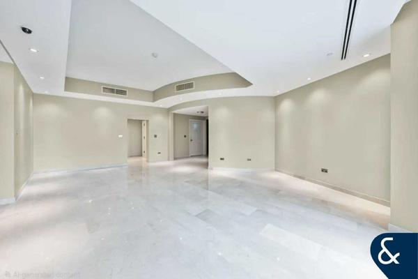 Full Sea View | Vacant Now | Maids Room