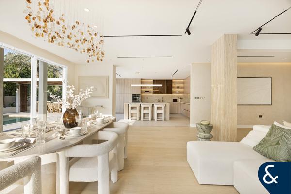 4 Bedrooms | Fully Upgraded | Exclusive