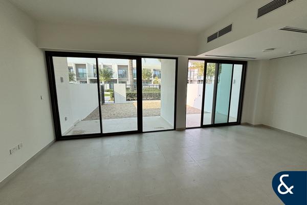 Vacant | Park Backing Location | Palma Style