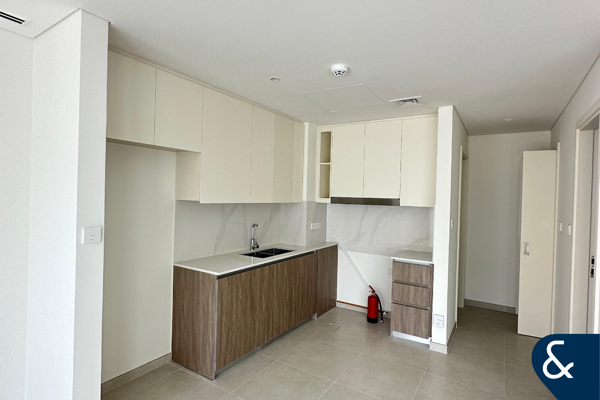 Vacant | Park Backing Location | Palma Style