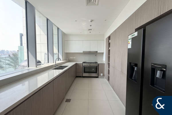 Burj Views | Water Views | Vacant