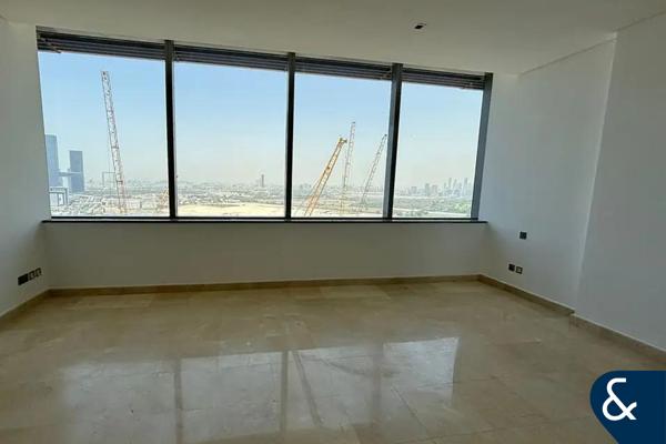 Studio | High Floor | Great Price | Vacant