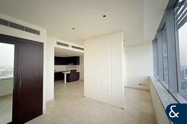 Studio | High Floor | Great Price | Vacant