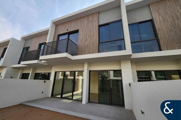 Sleek Style | Vacant | 3 Bed + Maids