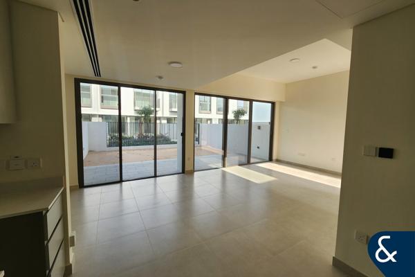 Close to Park | 3 Bed | Corner Kitchen