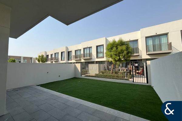 Close to Park | 3 Bed | Corner Kitchen