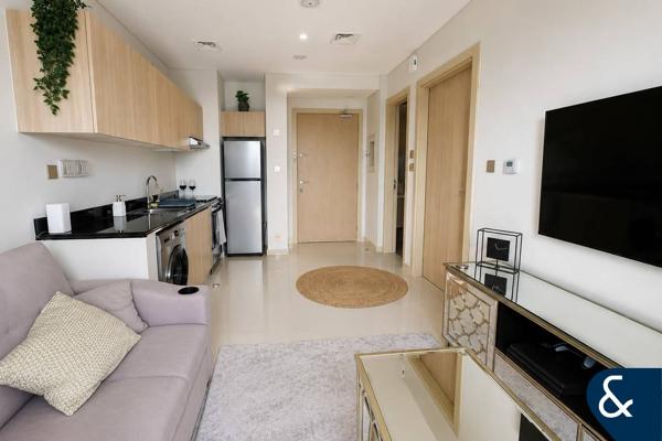 Exclusive | Furnished I Multiple Cheques