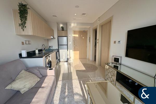 Exclusive | Furnished I Multiple Cheques