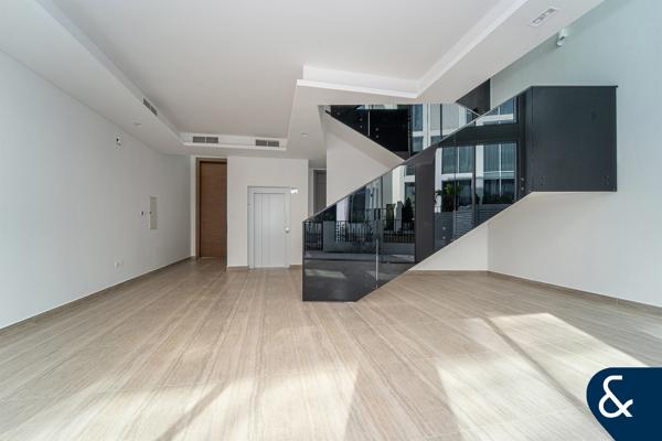Close to the Bay | Ready Now | 4 Bedroom