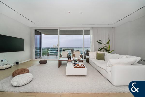 Exclusive | High Floor | Community Facing