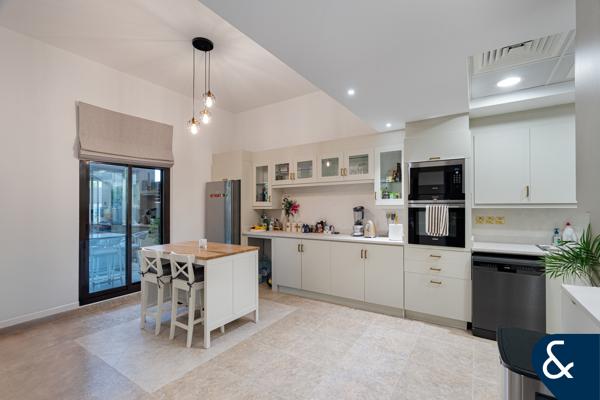 Lagoon Pool | Single Row | Upgraded | VOT