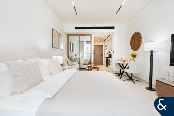 Studio | Fully Upgraded | Canal View